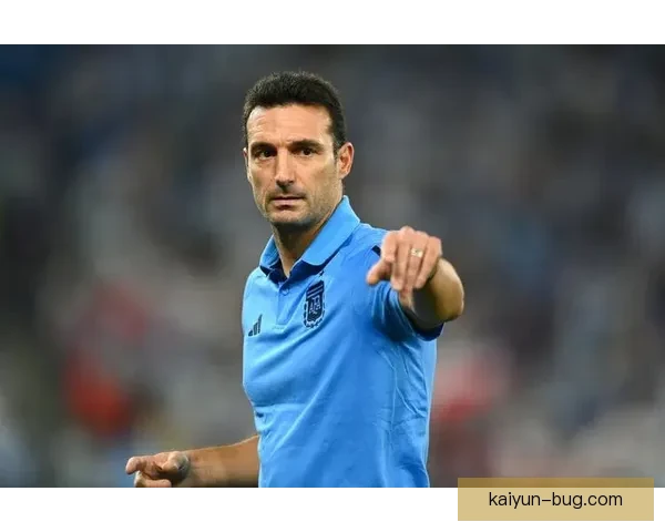 斯卡洛尼战术体系呈现出高效状态，值得关注球队在进攻和防守中的协调性。