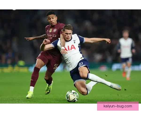 英超目前，维拉状态回暖，表现稳健持续吸引关注