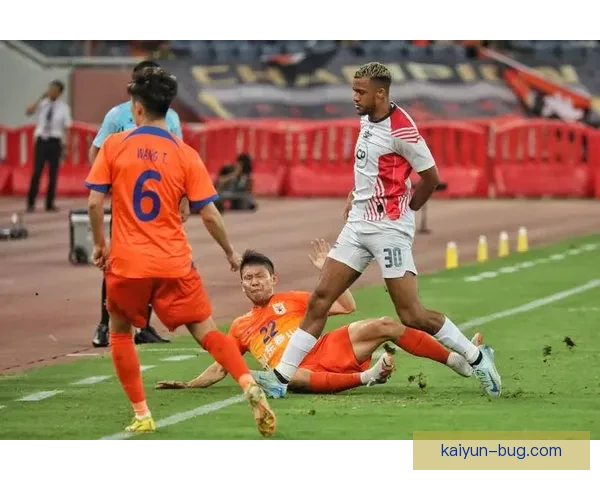 阿什拉夫在英超表现持续提升，备受关注的转会消息引发热议