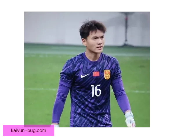 当红足球球星近期表现稳健，状态持续提升备受期待